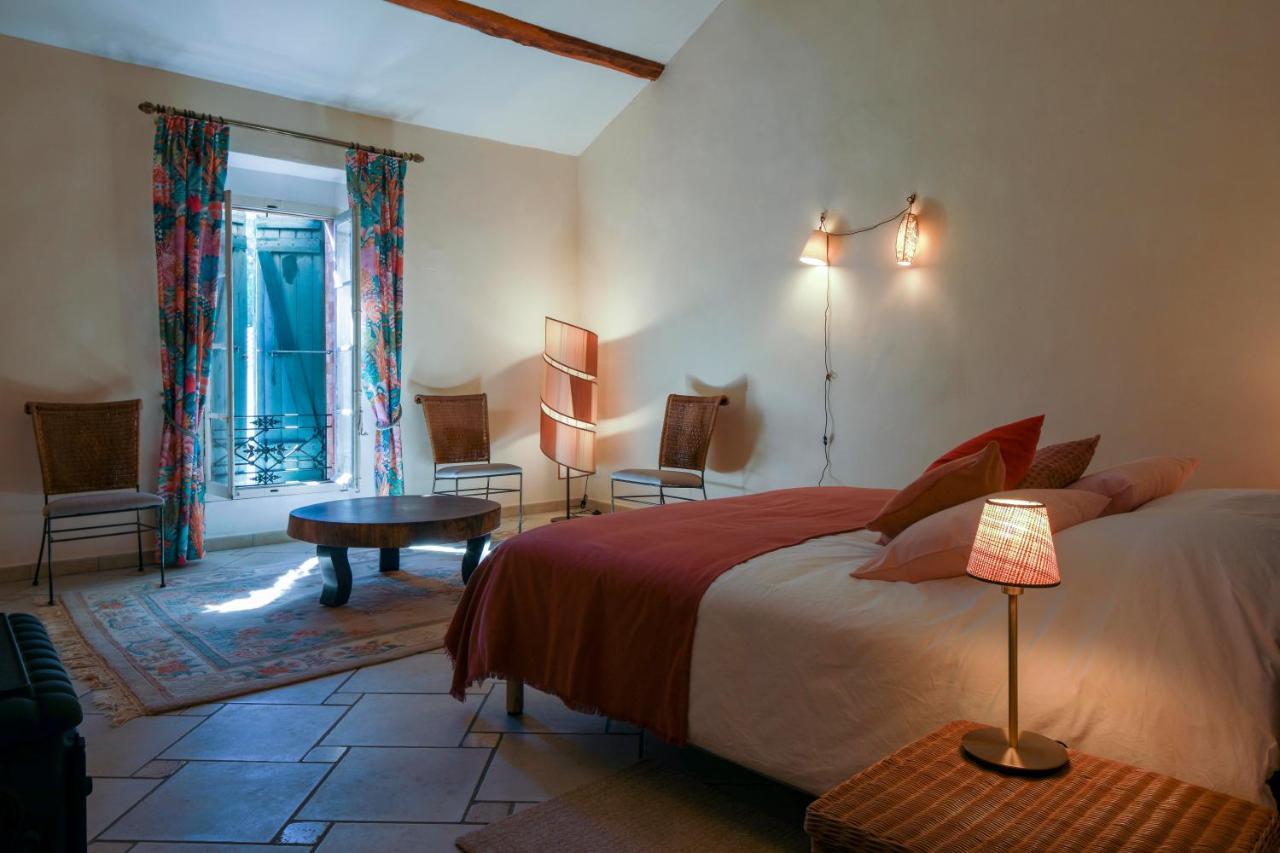 Bed and Breakfast Le 37 Malaucène Zimmer foto